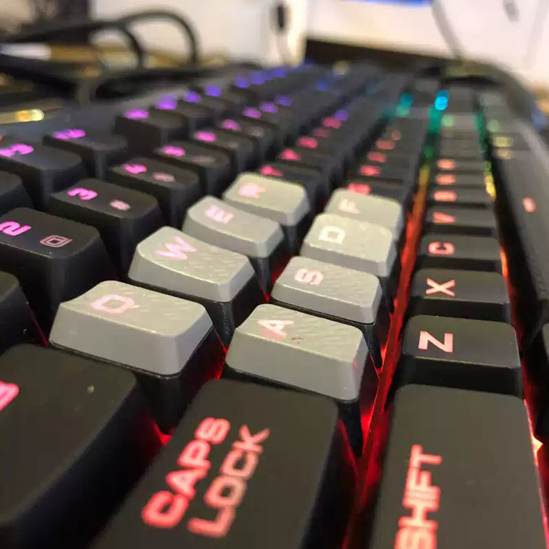 Teclado mecânico corsair k70 k - Gaming Keyboard Corsair avaliação e preço